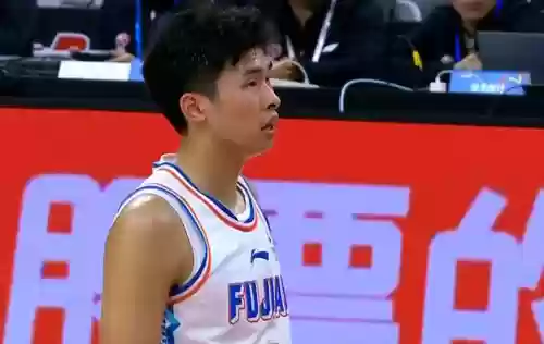 中国男篮阵容搭配(中国男篮队员)插图1