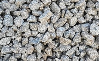 多肉能用麦饭石铺底吗？